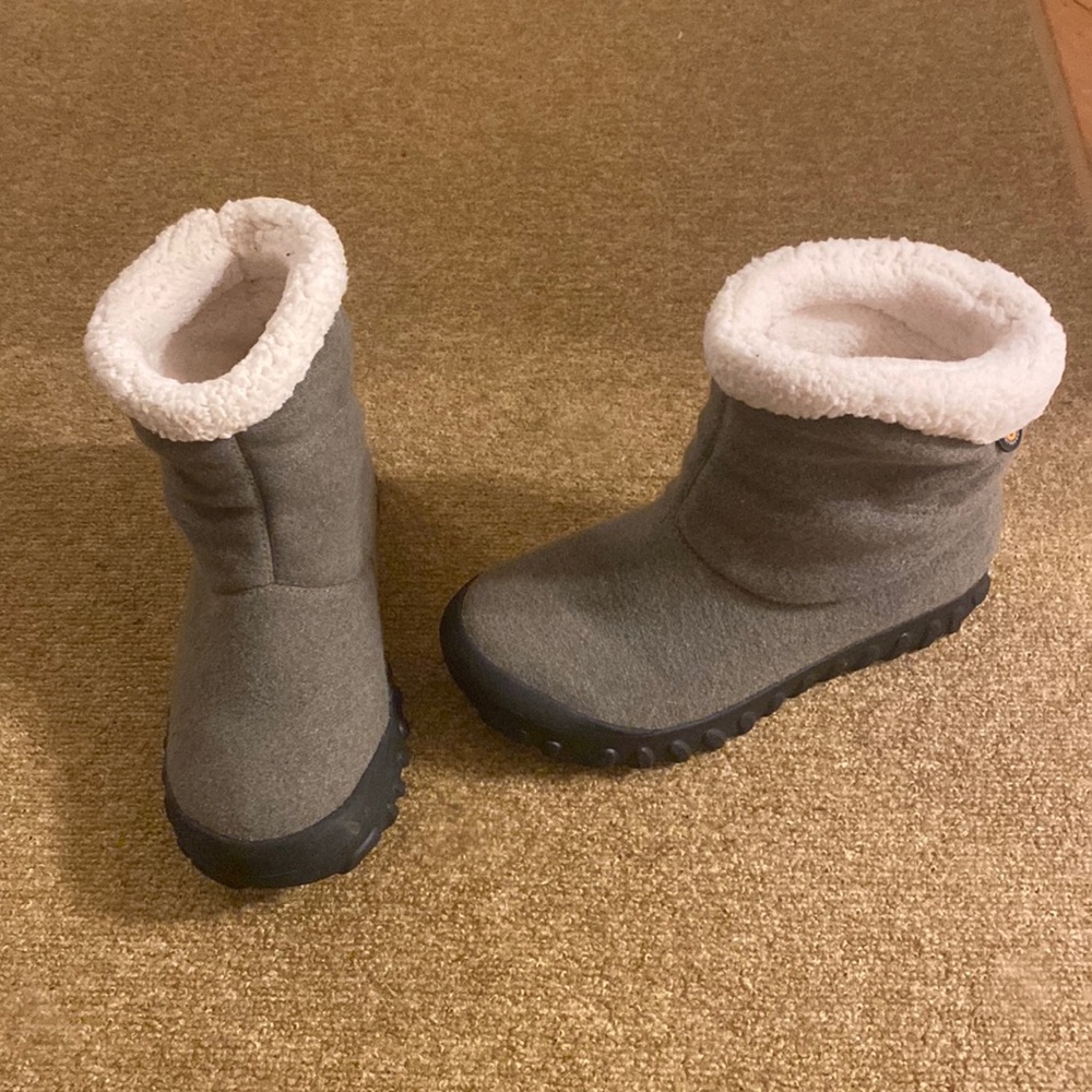 Bogs B-Boc Mid 11 Women’s Boots. Size 7